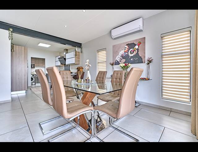 3 BEDROOM DUPLEX FOR SALE IN CROWTHORNE AH